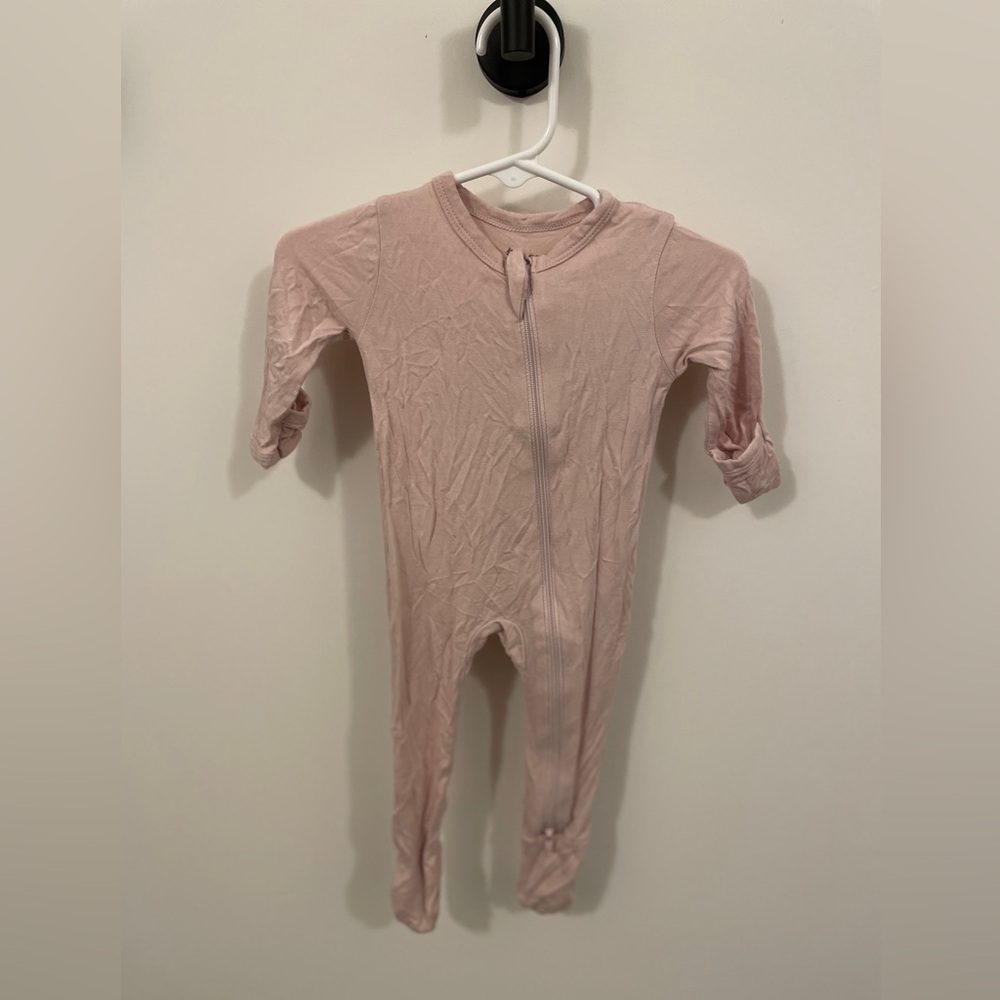 Kyte Baby zippered footie size 0-6 months
